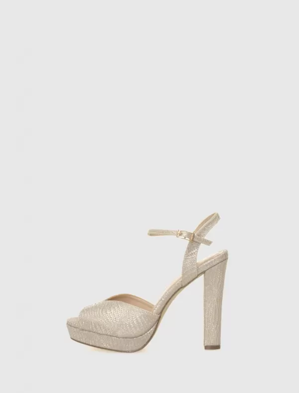 MENBUR Sandalia Averna 24322 Oro>Mujer Sandalias