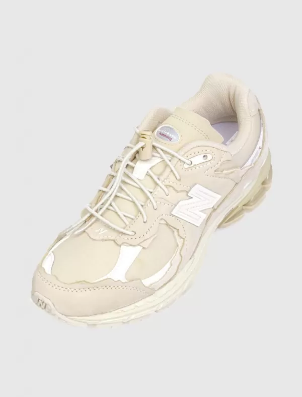 NEW BALANCE Zapatilla M2002R Beig>Mujer Zapatillas